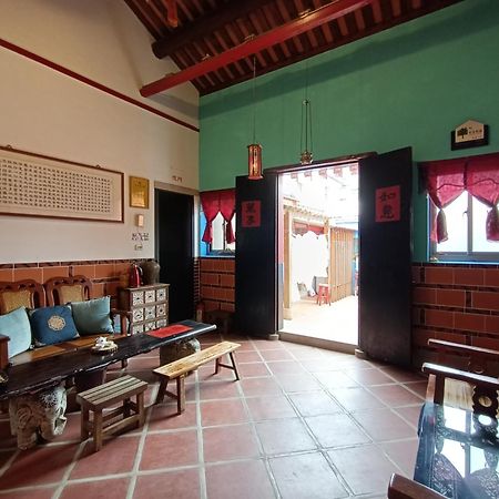 ג'ינצ'נג 模範人家-包棟-彼岸市區館 מראה חיצוני תמונה