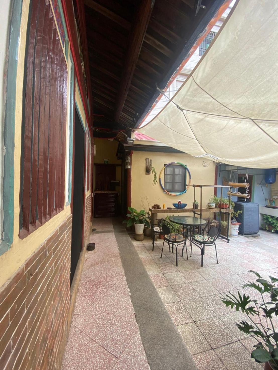 ג'ינצ'נג 模範人家-包棟-彼岸市區館 מראה חיצוני תמונה